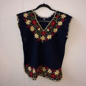 Navy Embroidered Floral Tunic Top Linen XS Mexico Ethnic
